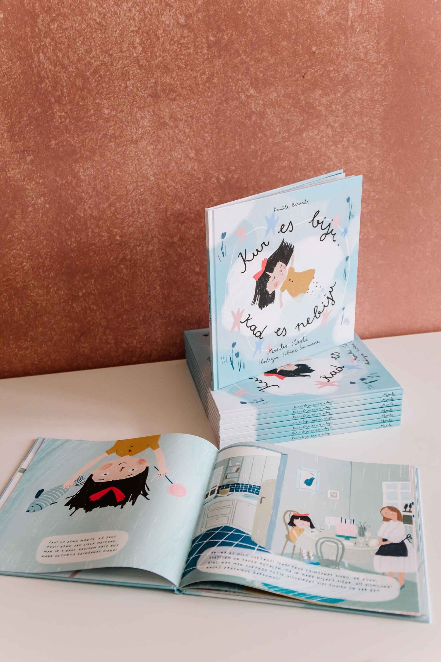 Komplekts - GRĀMATA + MONTE